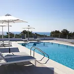 Aegean Horizon Beachfront 别墅 根纳迪