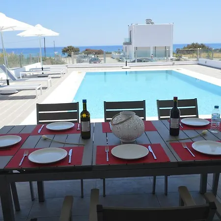 Aegean Horizon Beachfront גנאדי