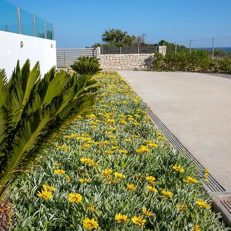 Aegean Horizon Beachfront גנאדי